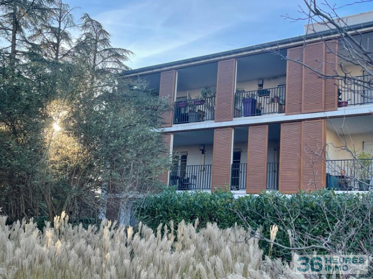 Appartement dans résidence avec piscine