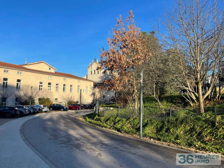 Appartement dans résidence avec piscine
