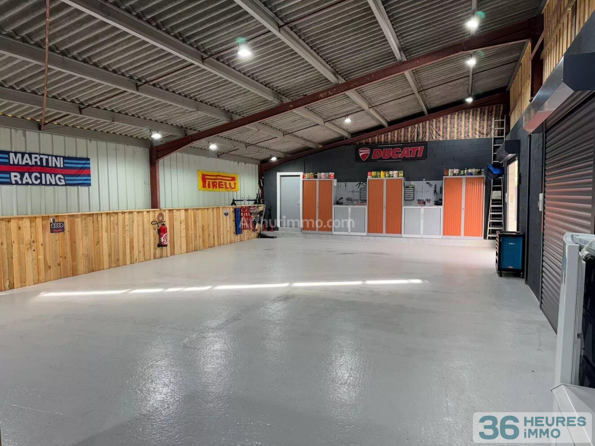 Propriété de caractère en pierre – Volumes exceptionnels – Usage résidentiel ou professionnel – Saint-Vallier