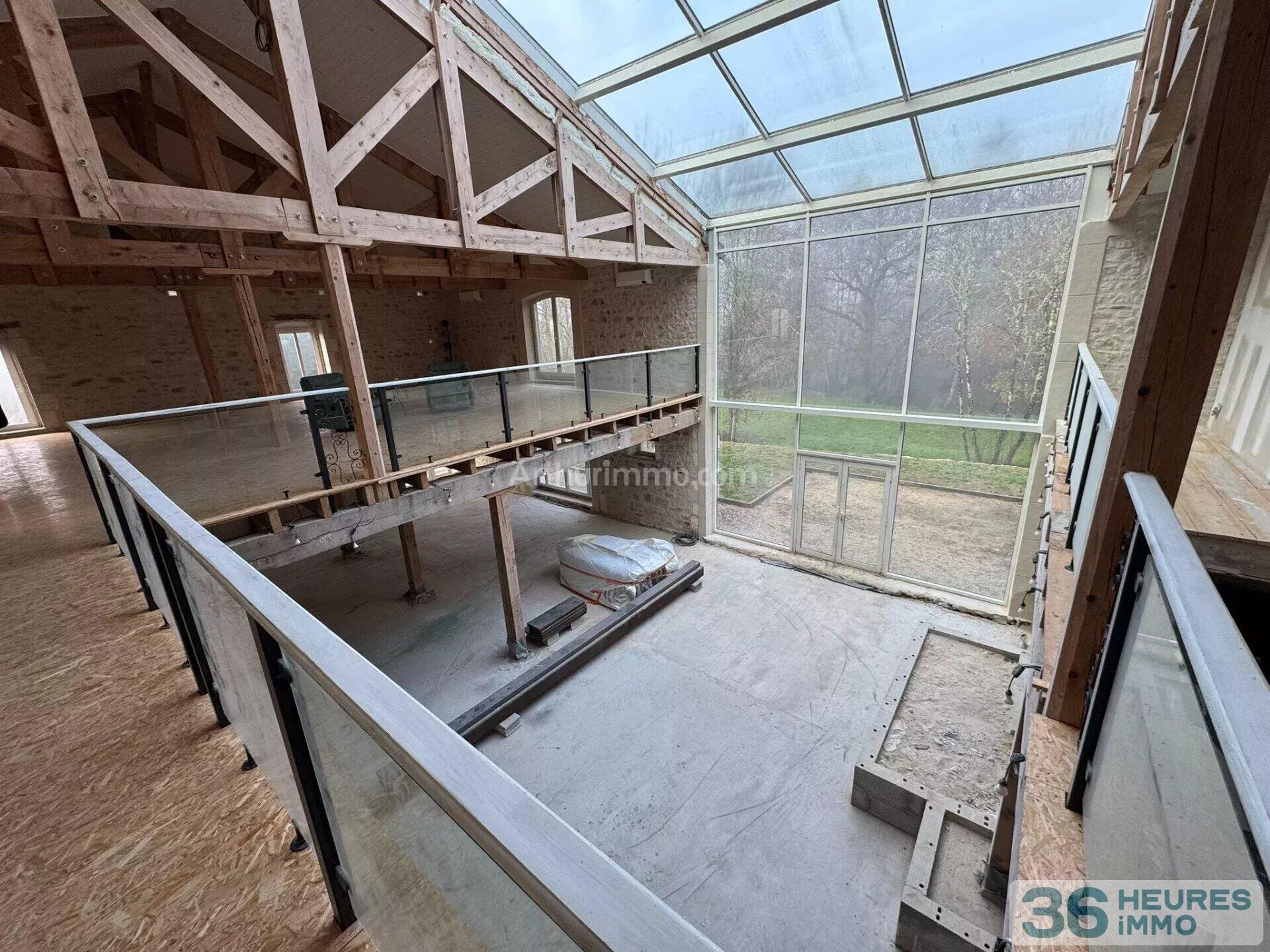 Propriété de caractère en pierre – Volumes exceptionnels – Usage résidentiel ou professionnel – Saint-Vallier