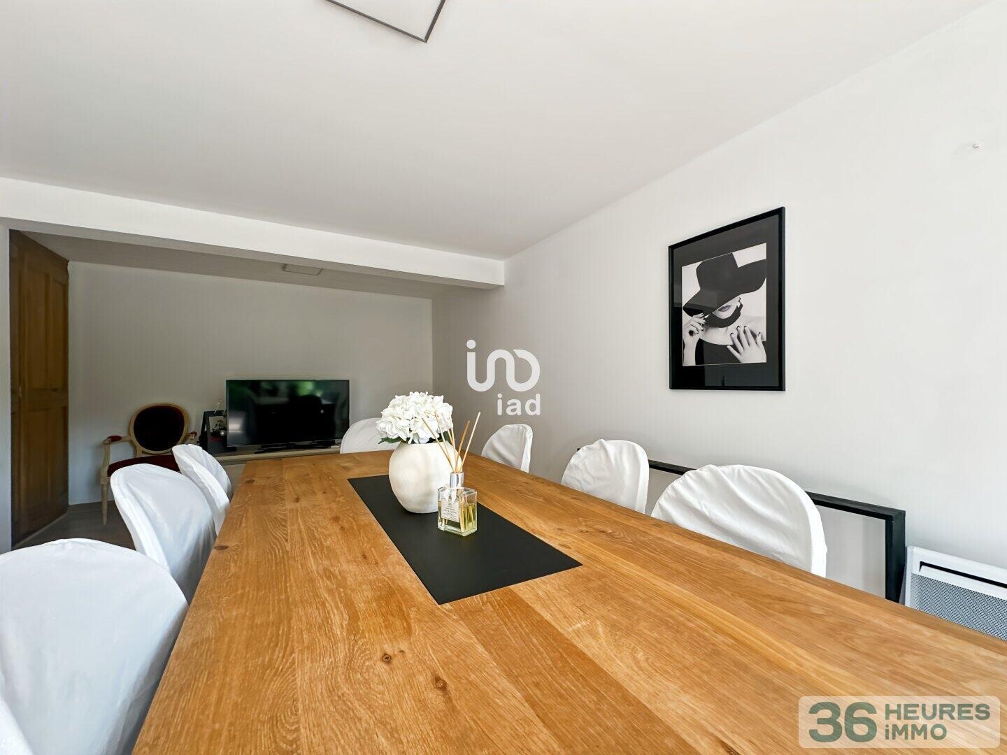 Ventes aux enchères interactives - Maison - 8 pièces - 153 m²