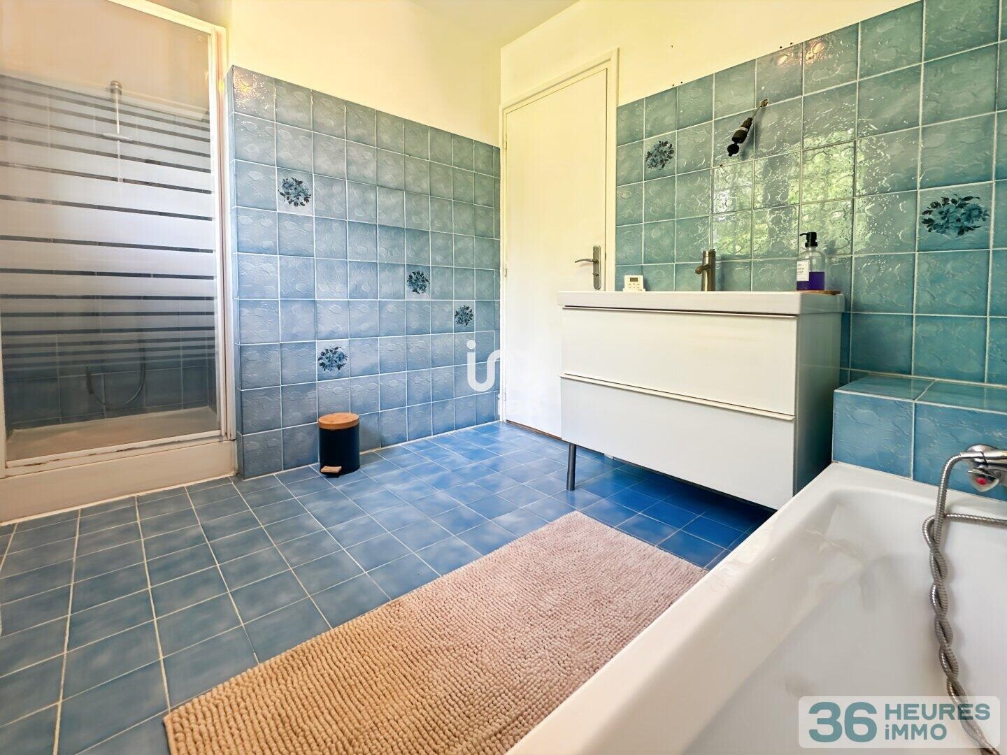 Ventes aux enchères interactives - Maison - 8 pièces - 153 m²