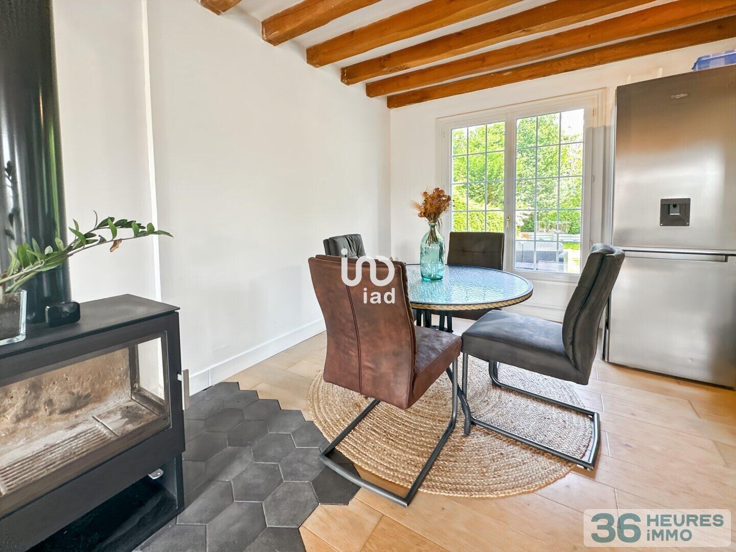 Ventes aux enchères interactives - Maison - 8 pièces - 153 m²