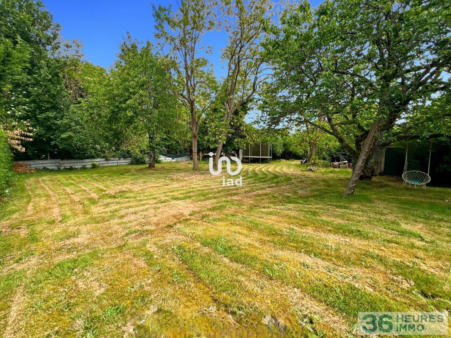 Ventes aux enchères interactives - Maison - 8 pièces - 153 m²