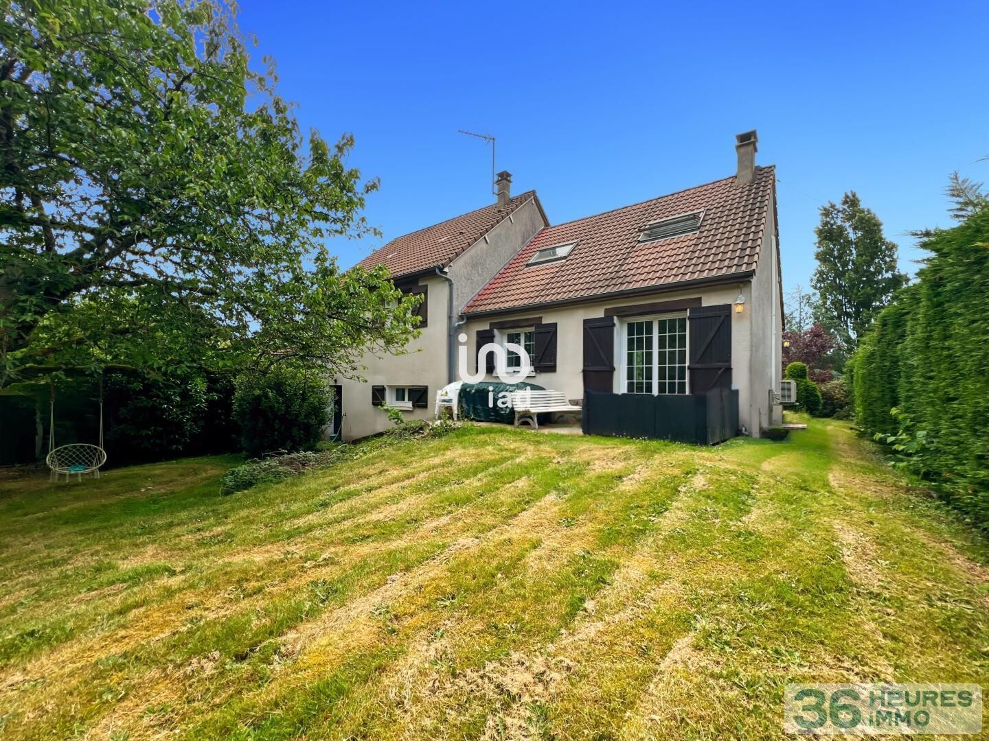 Ventes aux enchères interactives - Maison - 8 pièces - 153 m²