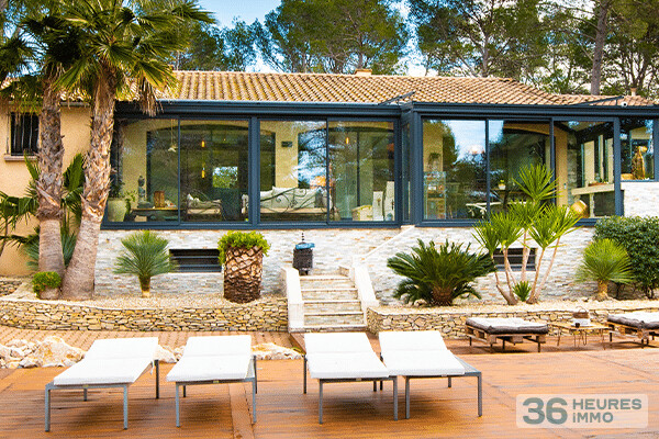 belle maison au bord de l'ocean